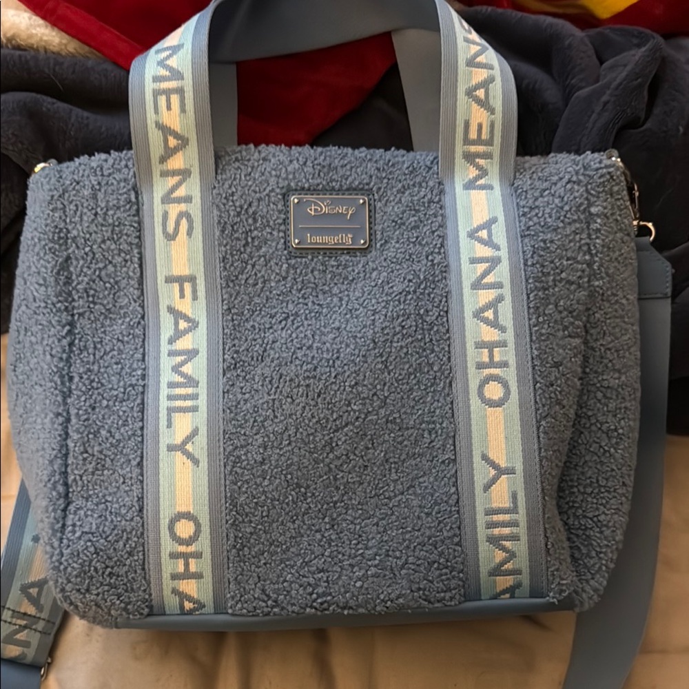 Blue Stitch Fleece Tote Bag - Picture 3 of 4